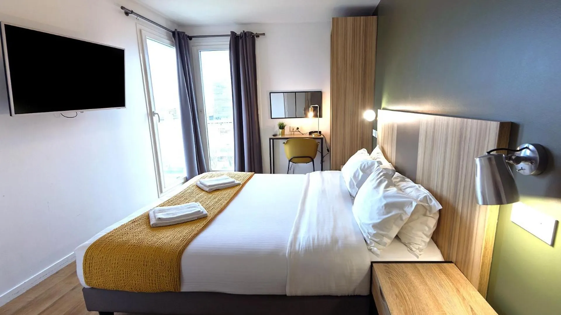 In 13 Hotel
