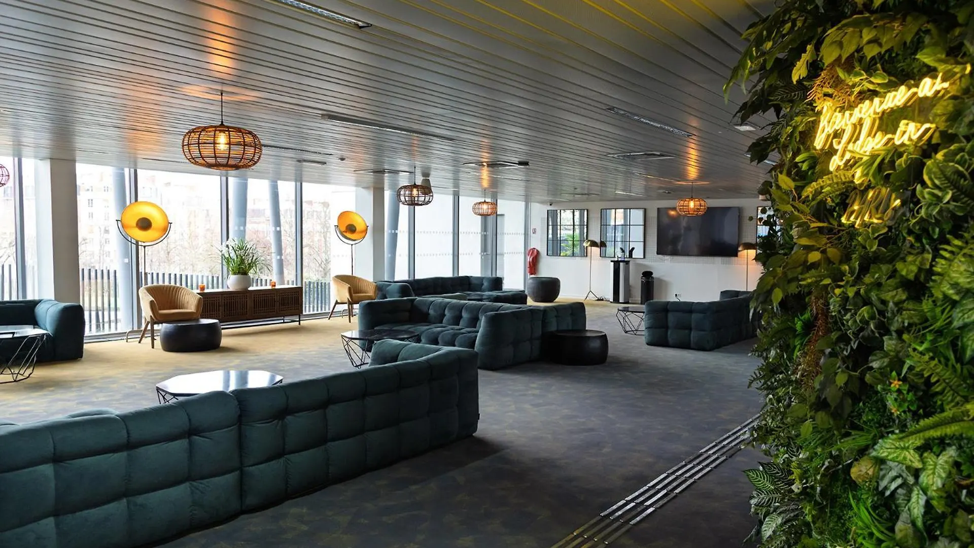Hotel In 13 Paris