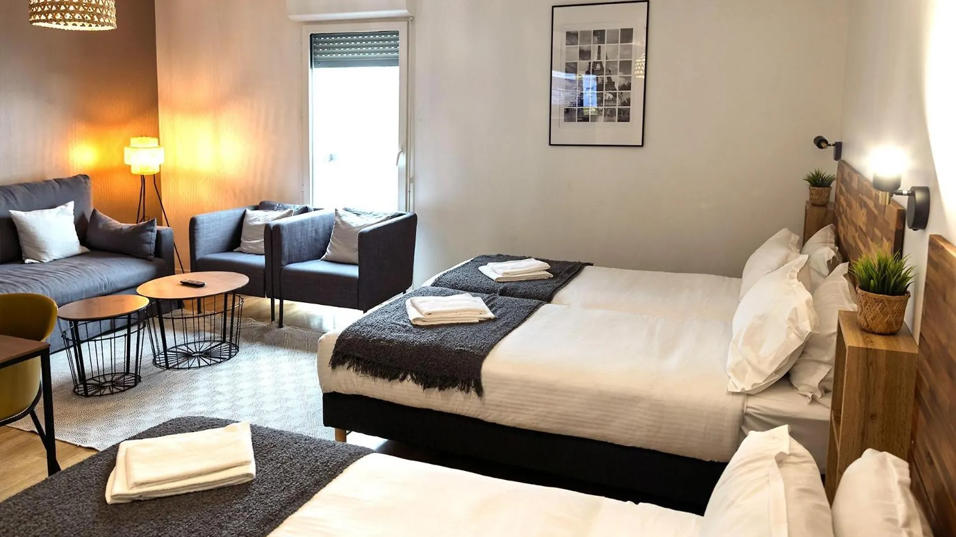 In 13 Hotel