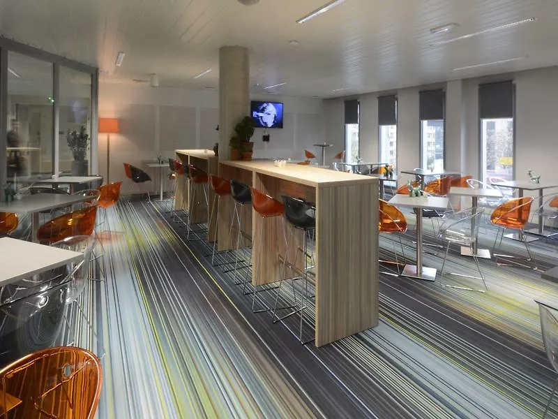 Hotel In 13